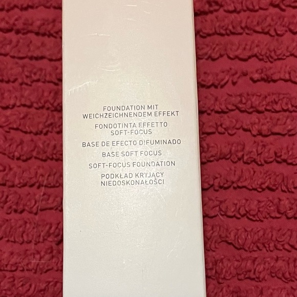 MORPHE soft focus foundation - Picture 3 of 6